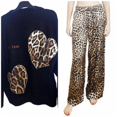 JERSEY Mod CORAZÓN. Jersey negro con corazones en animal print. Talla única: da desde la Talla 34 hasta la 42. Calidad PREMIUM