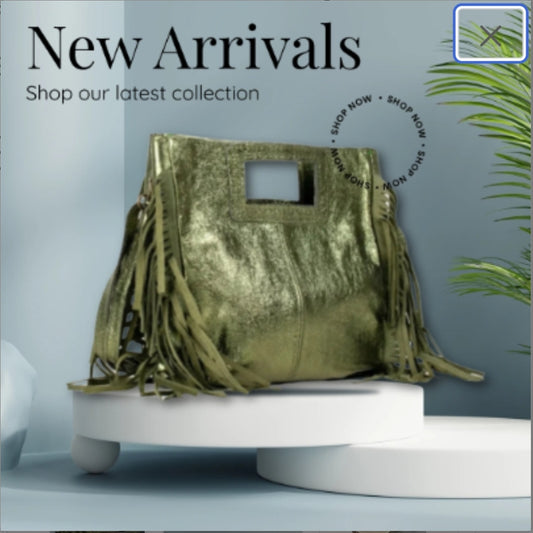 Metallic leather bag in metallic GREEN color with fringes.