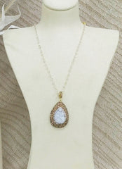 Pulsera Mod. Lux . Forrado de piel de Pitón azul marino con toques plateados. con adaptación del grado de apertura. Con brillantitos