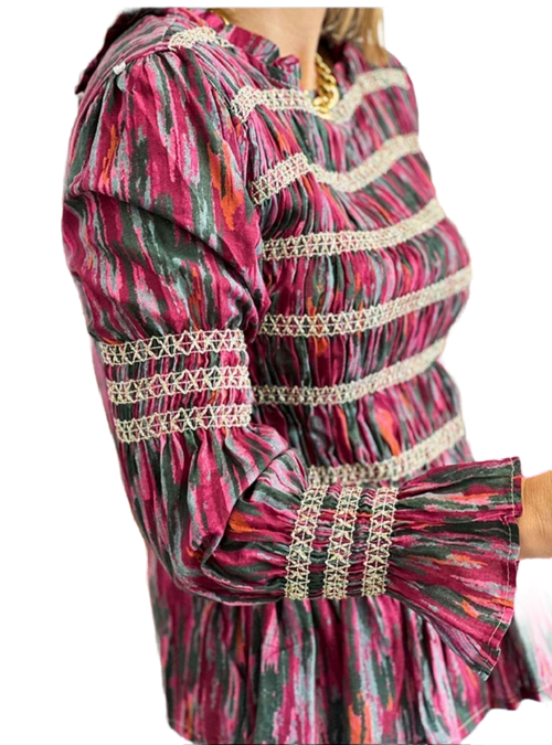 Blusa buganvilla de algodón con fruncidos de nido de abeja en dorado. Talla unica (llega hasta la 38)