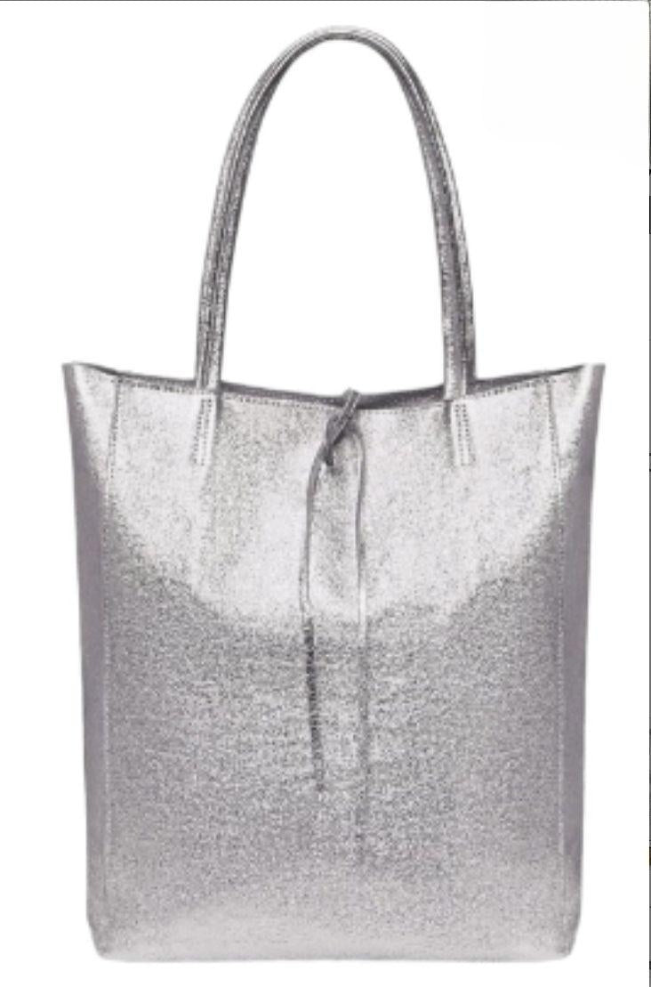 Bolso Tote bag de piel en plateado. GENUINE soft LEATHER. Silver Soft Leather Tote, Silver Shopper, Shoulder Bag Silver, Work Handbag Silver