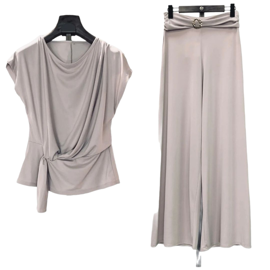 TRAJE mod. NIL. Talla ÚNICA: da desde la 34 hasta 40. Disponible en 2 colores.  SUPER !!!