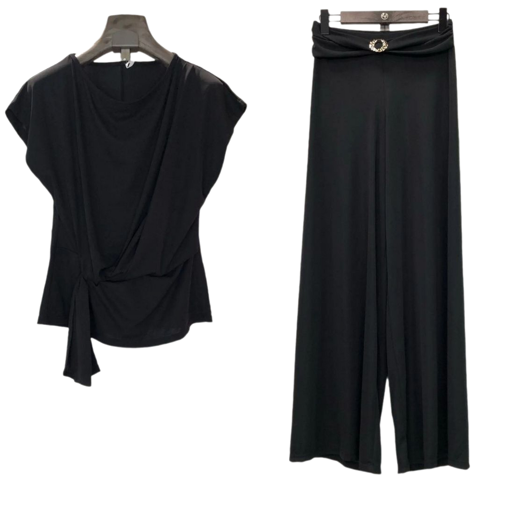 TRAJE mod. NIL. Talla ÚNICA: da desde la 34 hasta 40. Disponible en 2 colores.  SUPER !!!