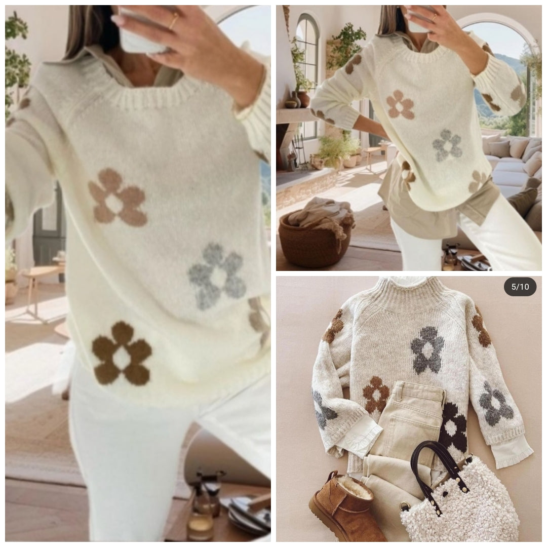 BEIGE wool sweater with FLOWERS. One size. Now only 23.95. Before 32.95!! Only 1 unit left