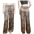 Pantalón Mod. BASIC. CALIDAD PREMIUM. Pantalón de SATÉN en Animal Print con bolsillos