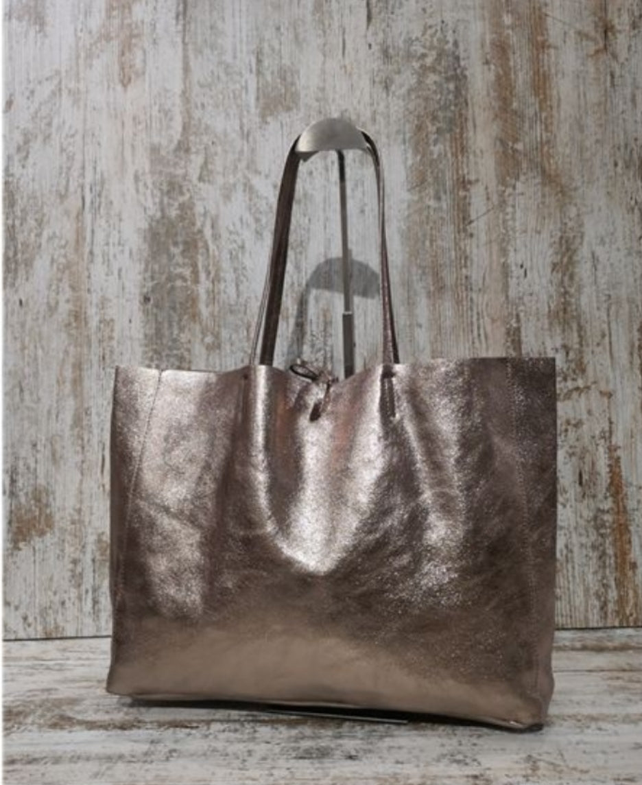Bolso Tote bag de piel metalizada en color ORO, PLATA y BRONCE, grande. Piel muy suave