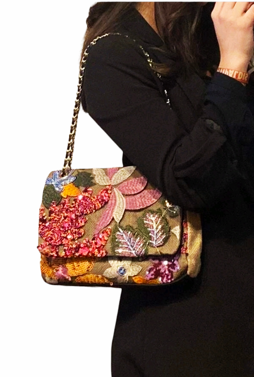 Bolso Tote de lentejuelas en tonos naranjas y verde militar. Con cadenas para colgar al hombro