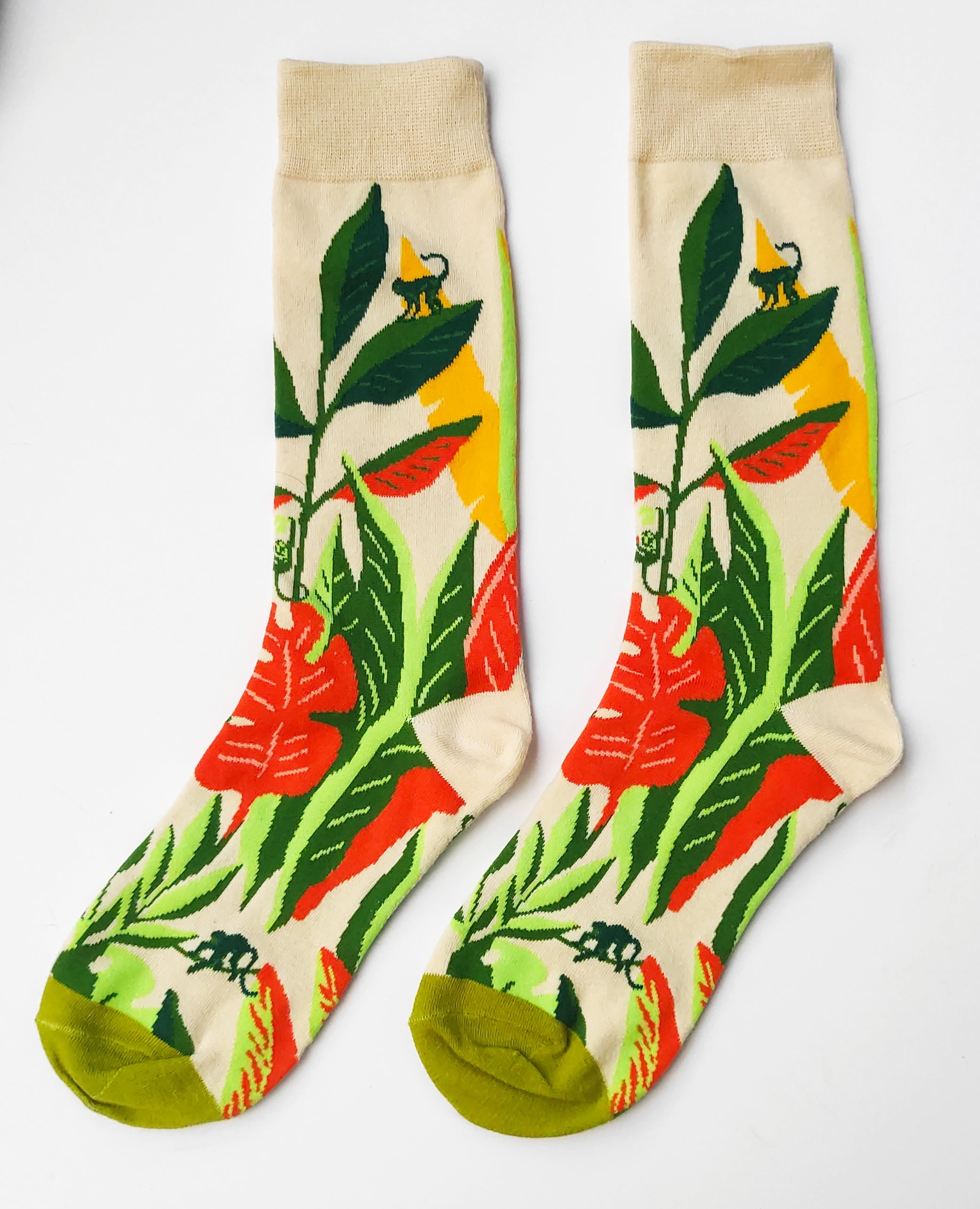 Calcetines de HOJAS VERDES u HOJAS de COLORES. Talla única de adultos. Da talla 35 hasta la 43 EU