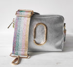 Medium leather bag. Colors: Gold, Silver and Old Gold