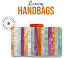 Clutch en tonos alegres: Naranja, verde, rosa.