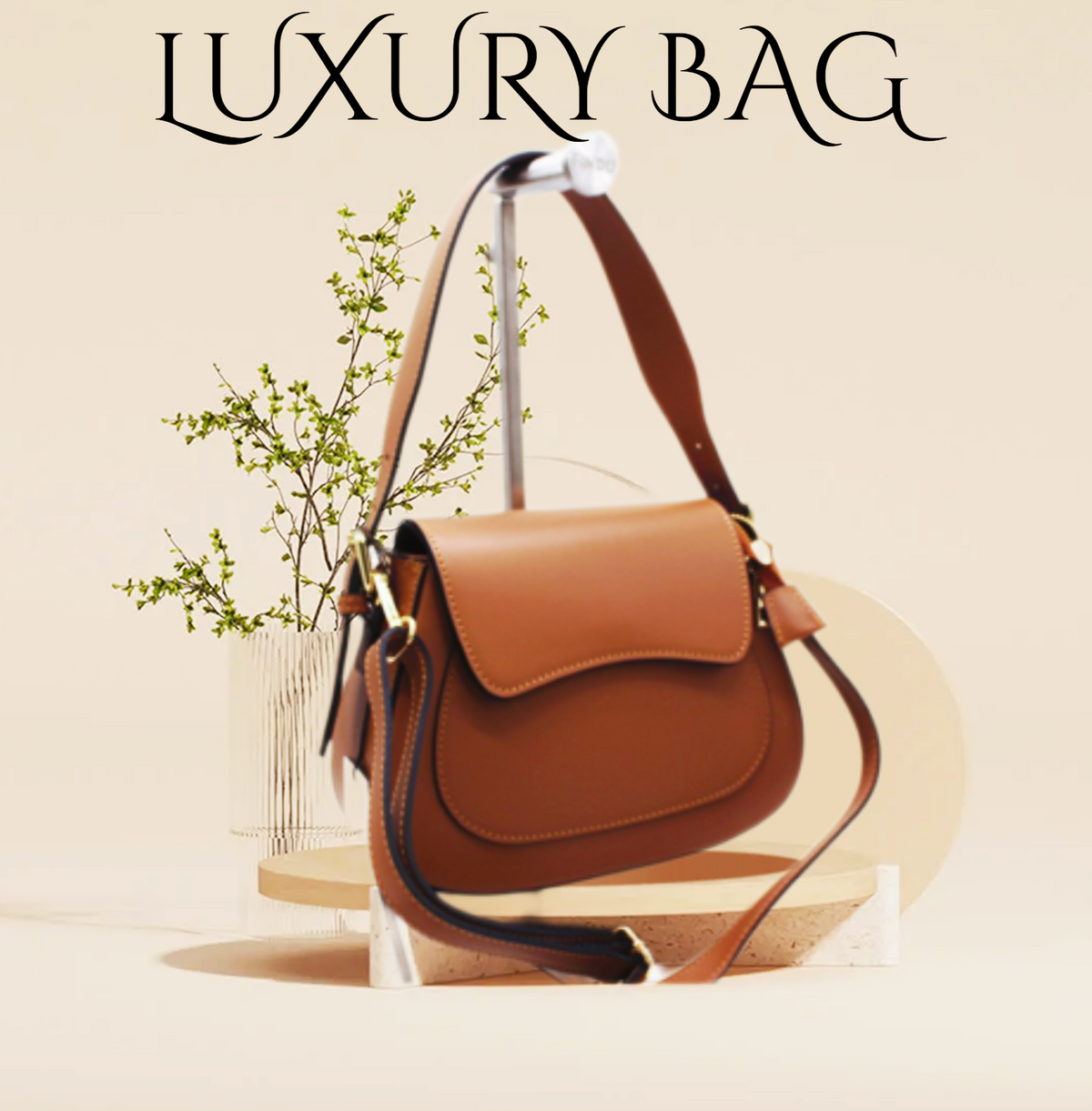 Luxury leather shoulder bag. Camel color. GENUINE LEATHER.