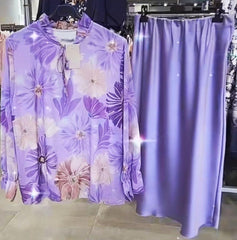 Large size: Lilac satin skirt + printed chiffon blouse. Size 54/56