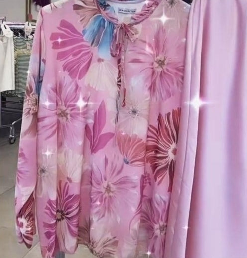 CONJUNTO Talla grande: Conjunto KIOTO:  Falda de satén rosa + Blusa de flores en gasa. Da desde la talla 42 hasta la Talla 54