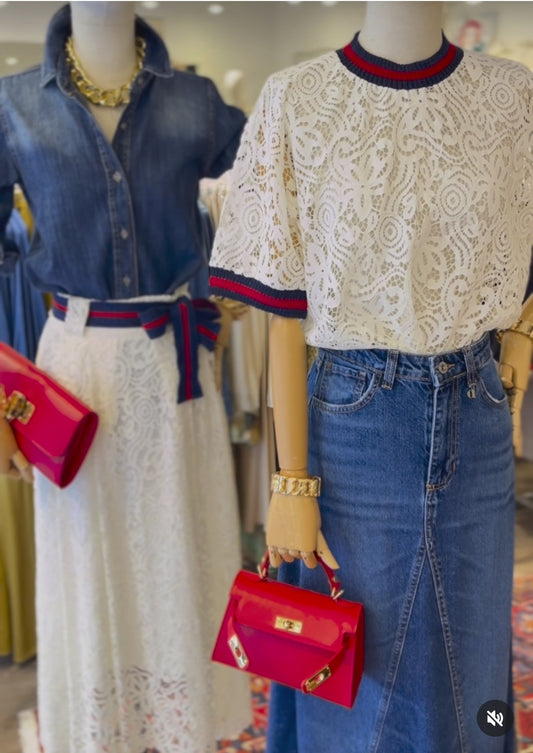 Mini Kelly style leather bag. Red color. Coordinated necklace available