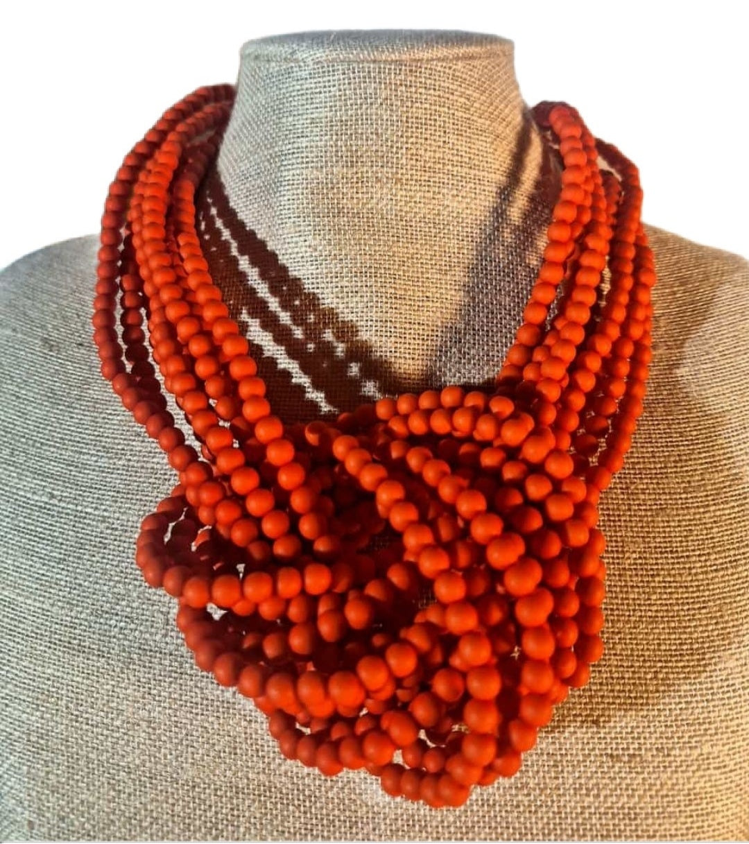 Bolso de piel estilo Mini Kelly. Color Rojo. Disponible collar coordinado