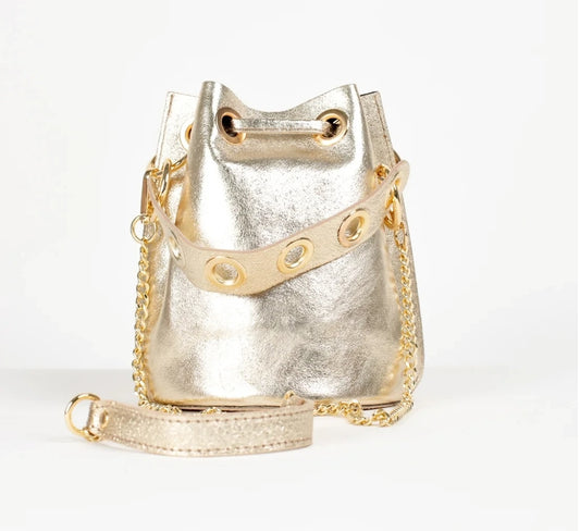 Leather bucket bag in GOLD, SILVER or BRONZE. Handle with eyelets + golden chain. Various colors available