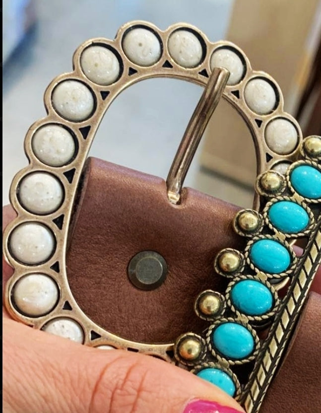 Leather belt with OVAL Buckle with White Turquoise imitation inlays.