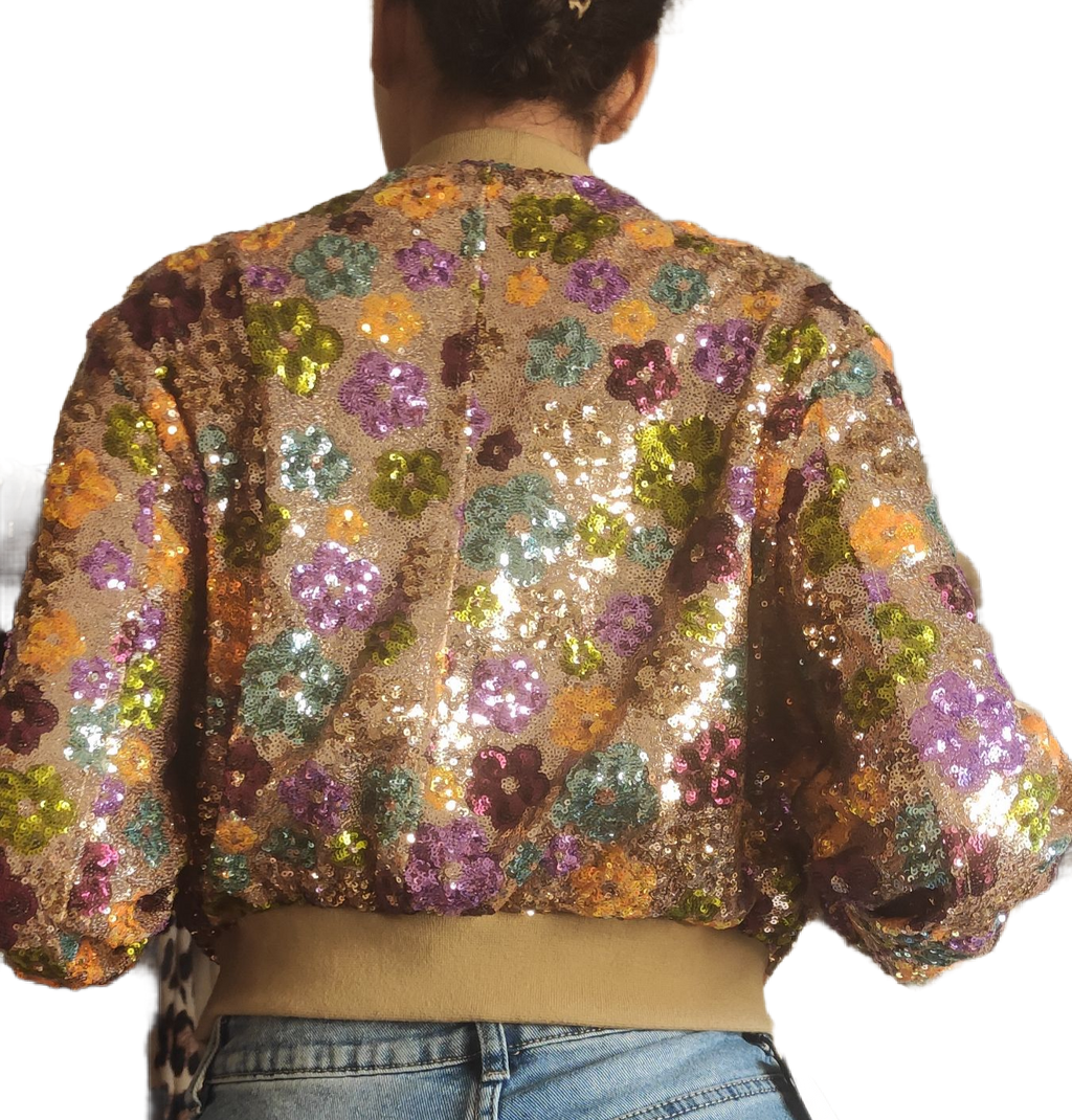 Bomber Mod. MARGARET. Un lujo de chaqueta repleta de elegantes margaritas de lentejuelas.Talla única: Da desde la Talla 36 hasta la 40 - 42. Calidad PREMIUM