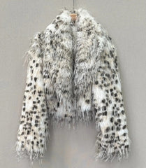 Novedad: ABRIGO corto en Animal Print. Modelo Leopardo de las Nieves - Talla Unica. Calidad PREMIUM