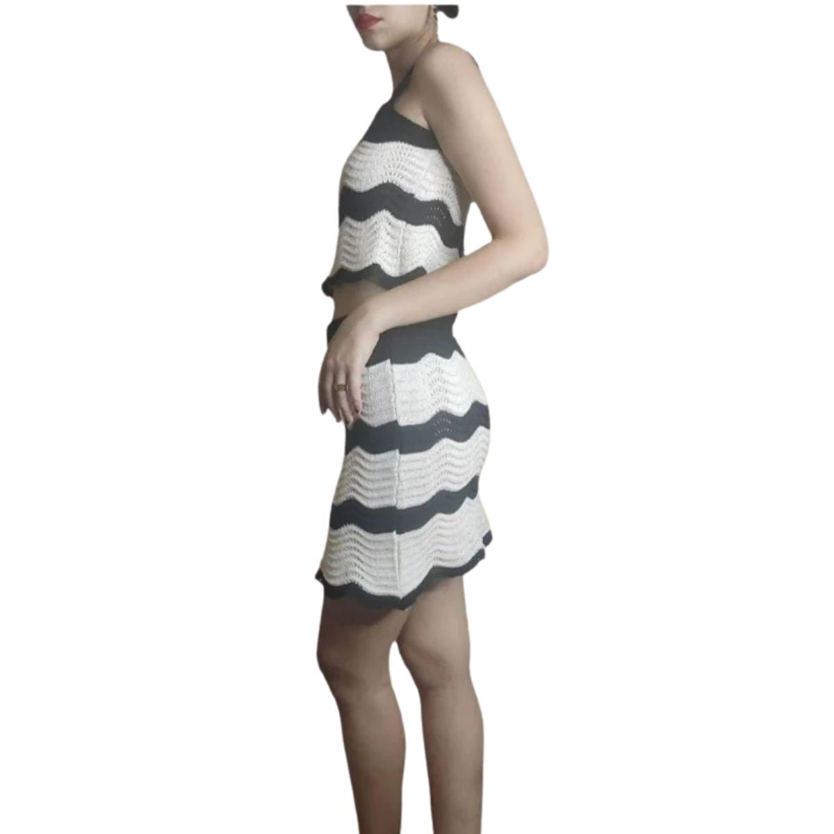 CONJUNTO de crochet Modelo ONDAS en Negro y Beige: Falda +  top. Disponible en 2 colores ni