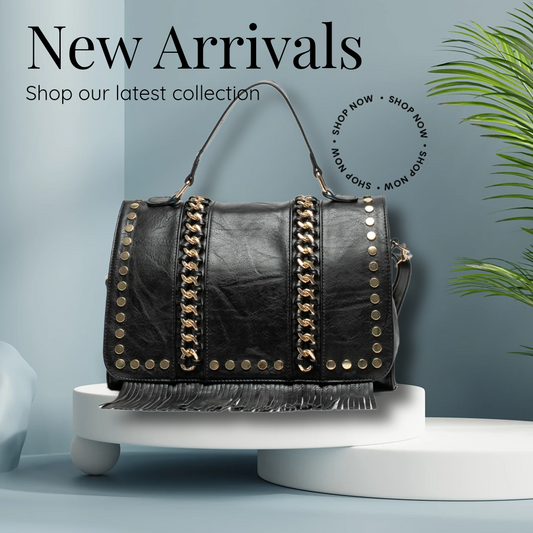 PU bag with chains and gold studs. Very spacious. I style!! Decorated with fringes. Very