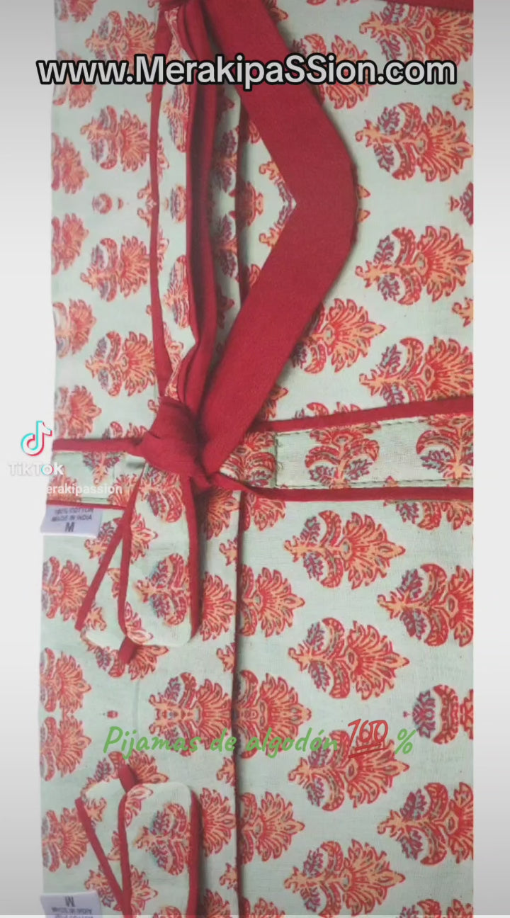 PIJAMA de mujer. Colores verde y naranja. Algodón 100%. Bolsa a juego para guardarlo.