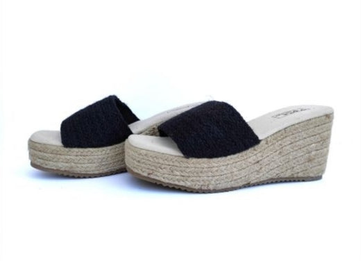 Black clog espadrilles