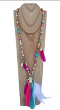 Collar largo multicolor en tonos FUCSIA Y VERDE AGUA