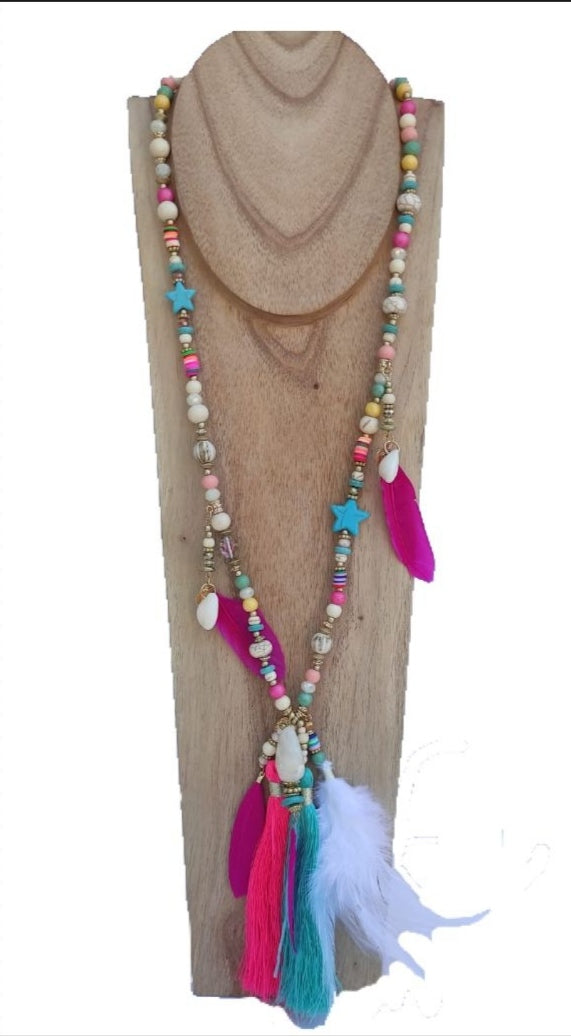 Collar largo multicolor en tonos FUCSIA Y VERDE AGUA