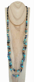 Collar largo de cerámica y madera en tonos azules