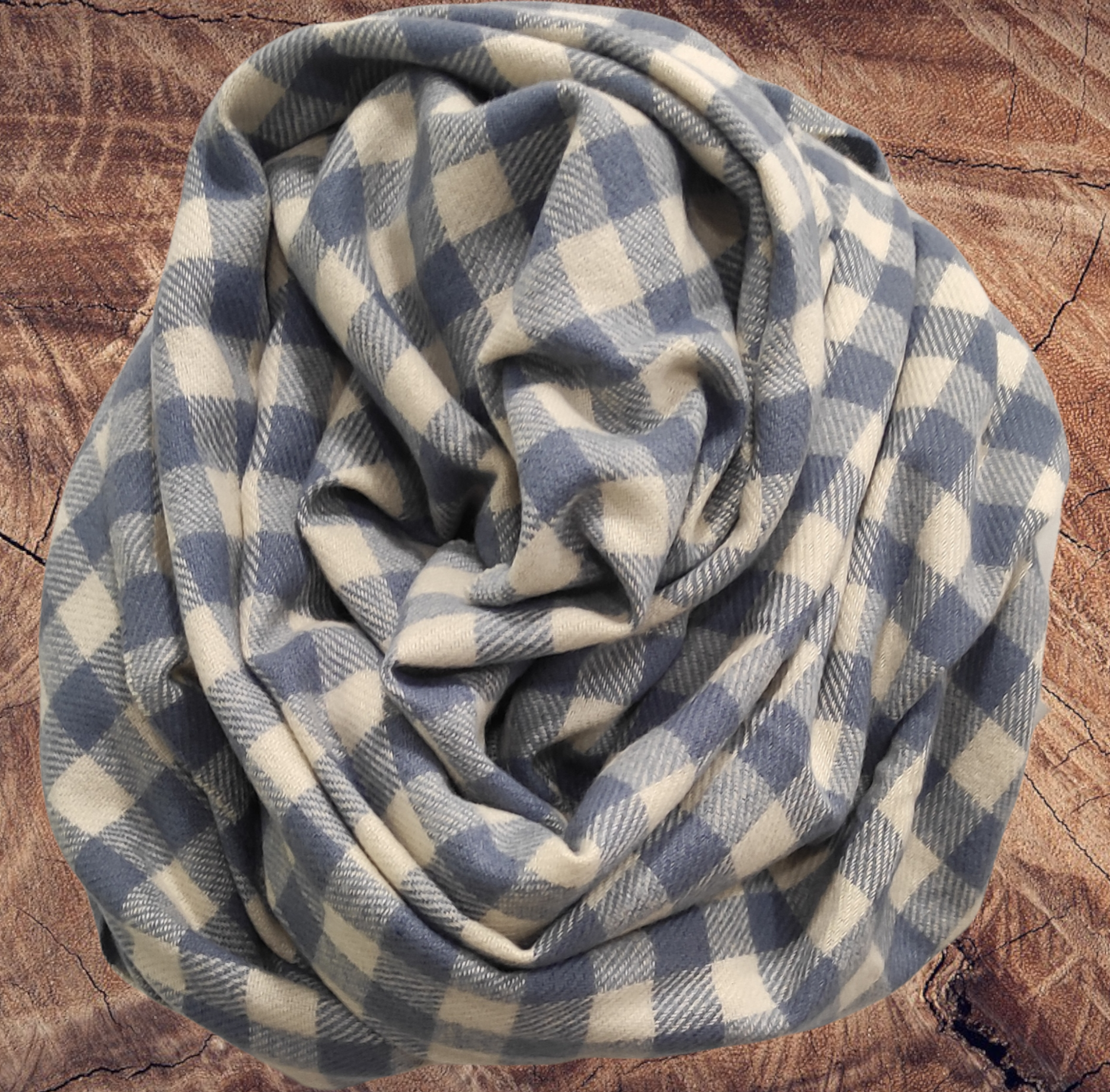 Bufanda oversize cuadros azules y beiges