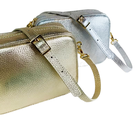 Bolso bandolera de piel. Color oro o plata. GENUINE LEATHER BAG