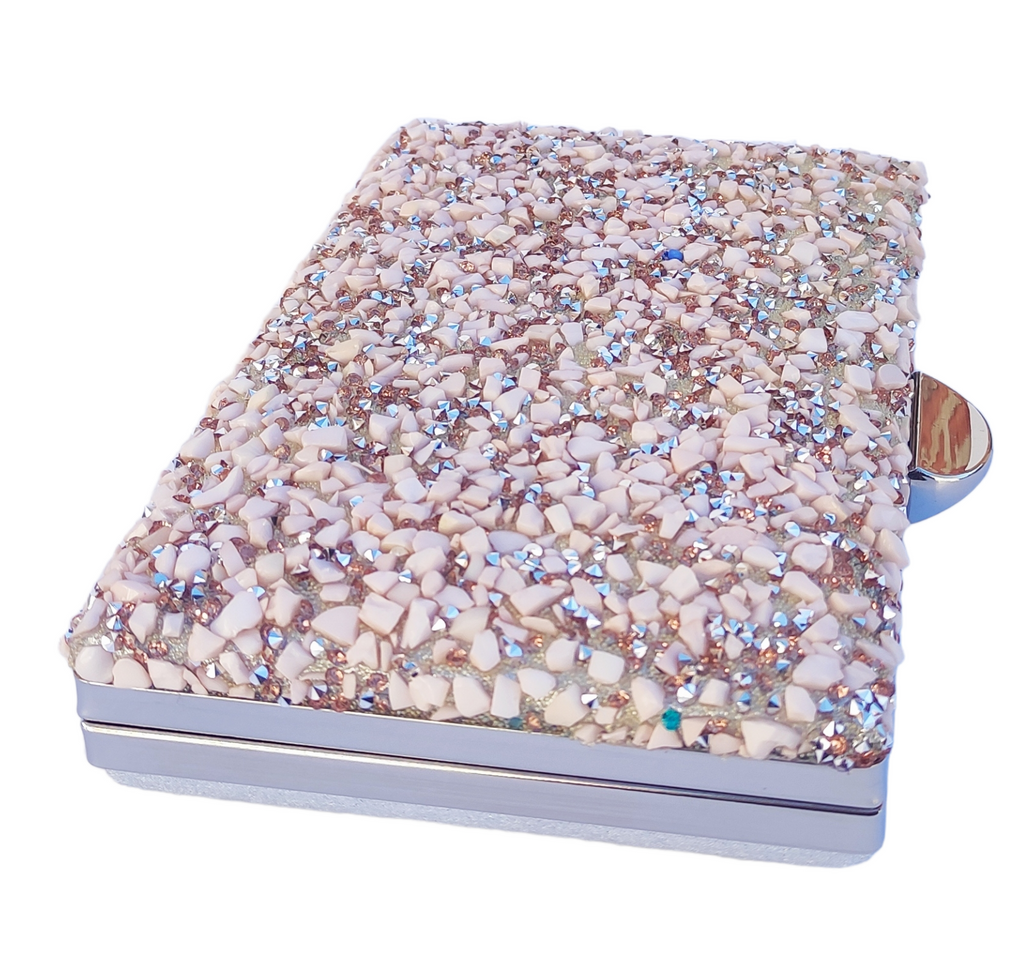 Bolso de fiesta. Clutch de color Nude, Dorado y Plata con suaves piedras y brillantes.Bolso de fiesta